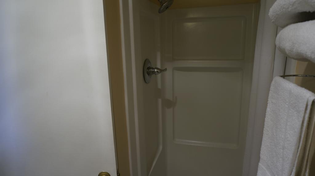 Budget Inn Malvern Bagian luar foto